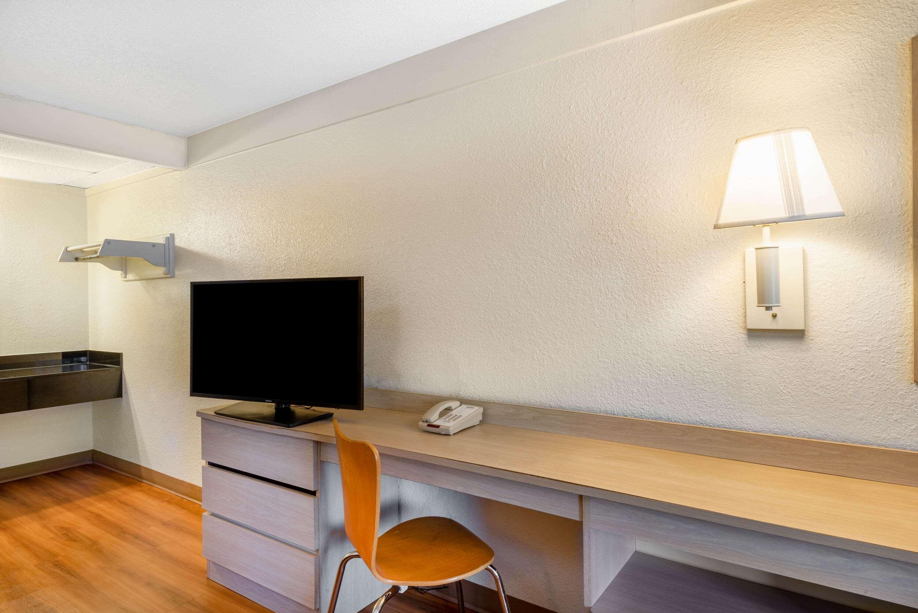 Travelodge By Wyndham Essington / Philadelphia Airport Екстер'єр фото