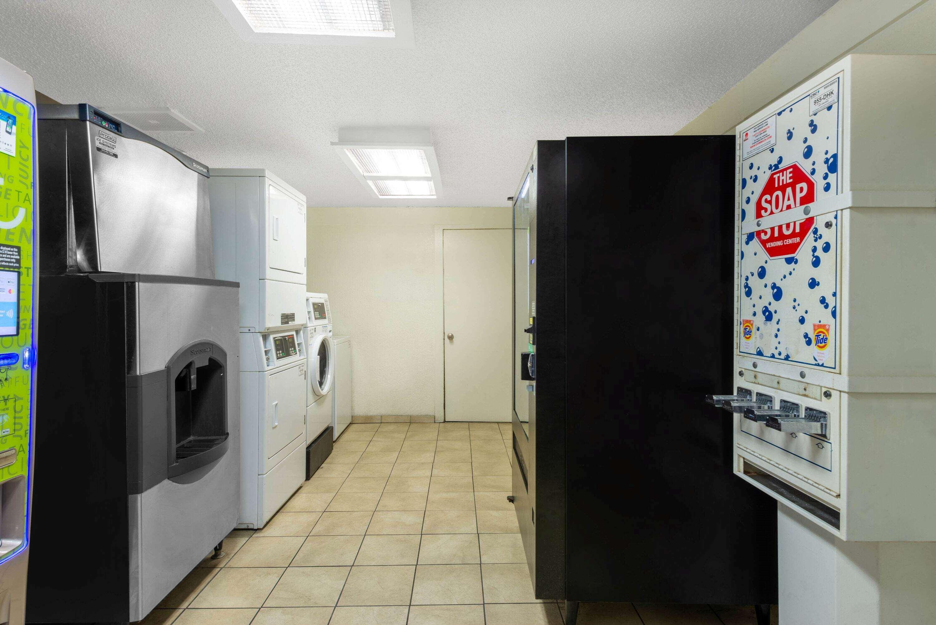 Travelodge By Wyndham Essington / Philadelphia Airport Екстер'єр фото